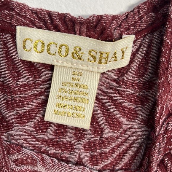 Coco and Shay Tank Top Floral Design Cropped Stretchy - Picture 2 of 5